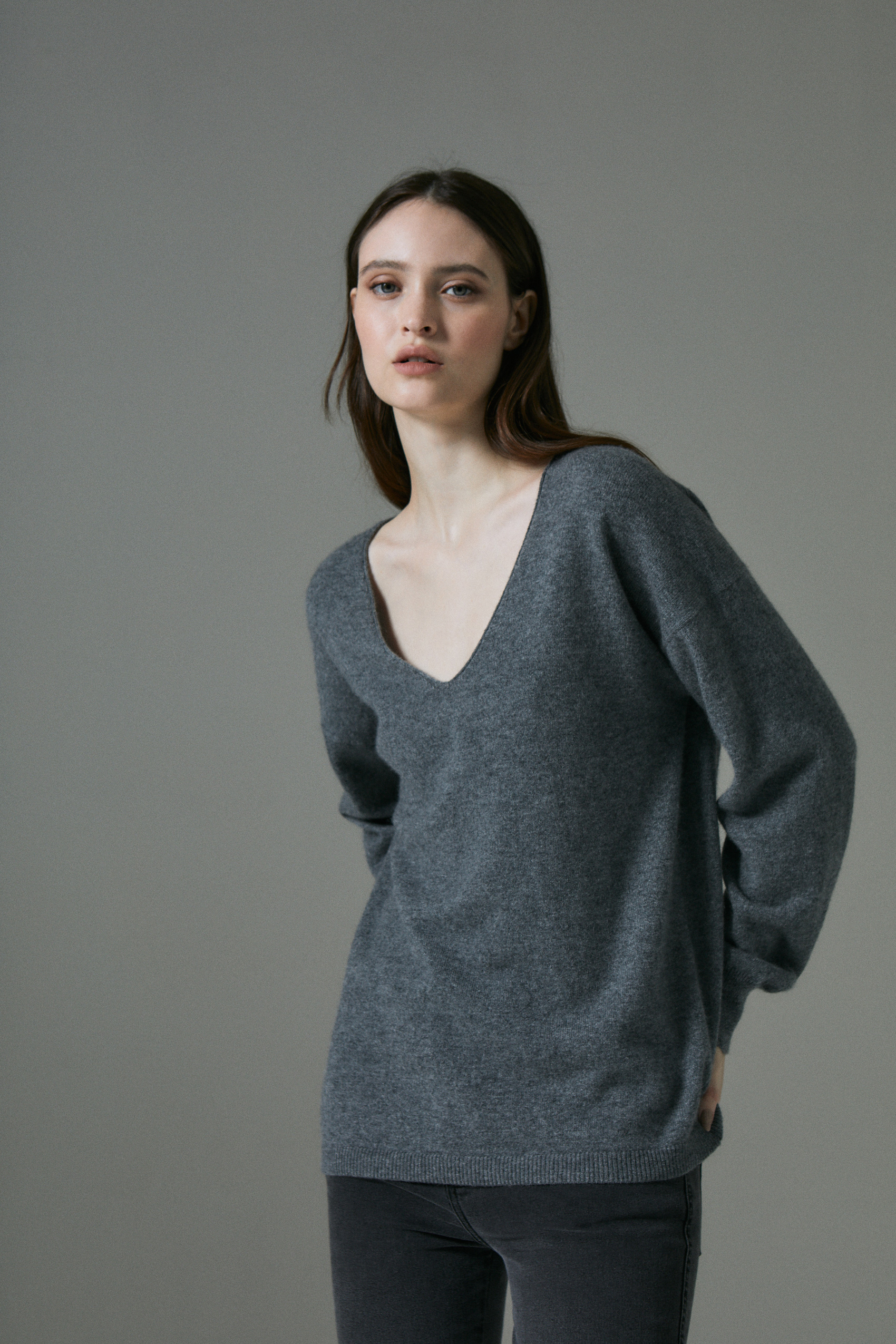 awada_sw-cashmere-escote-v_30-06-2024__picture-51684