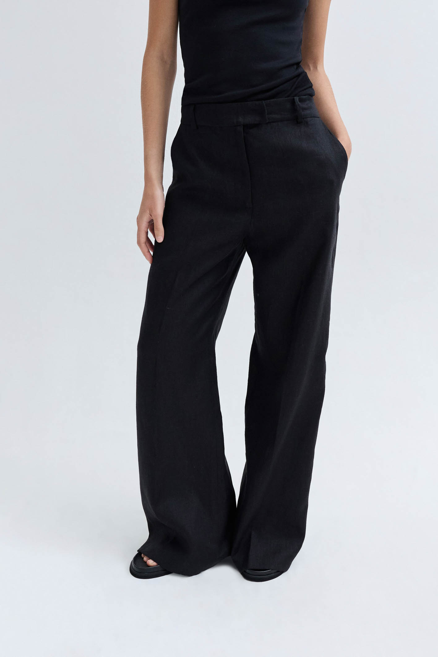 awada_pantalon-sastrero-lino_54-27-2024__picture-54003