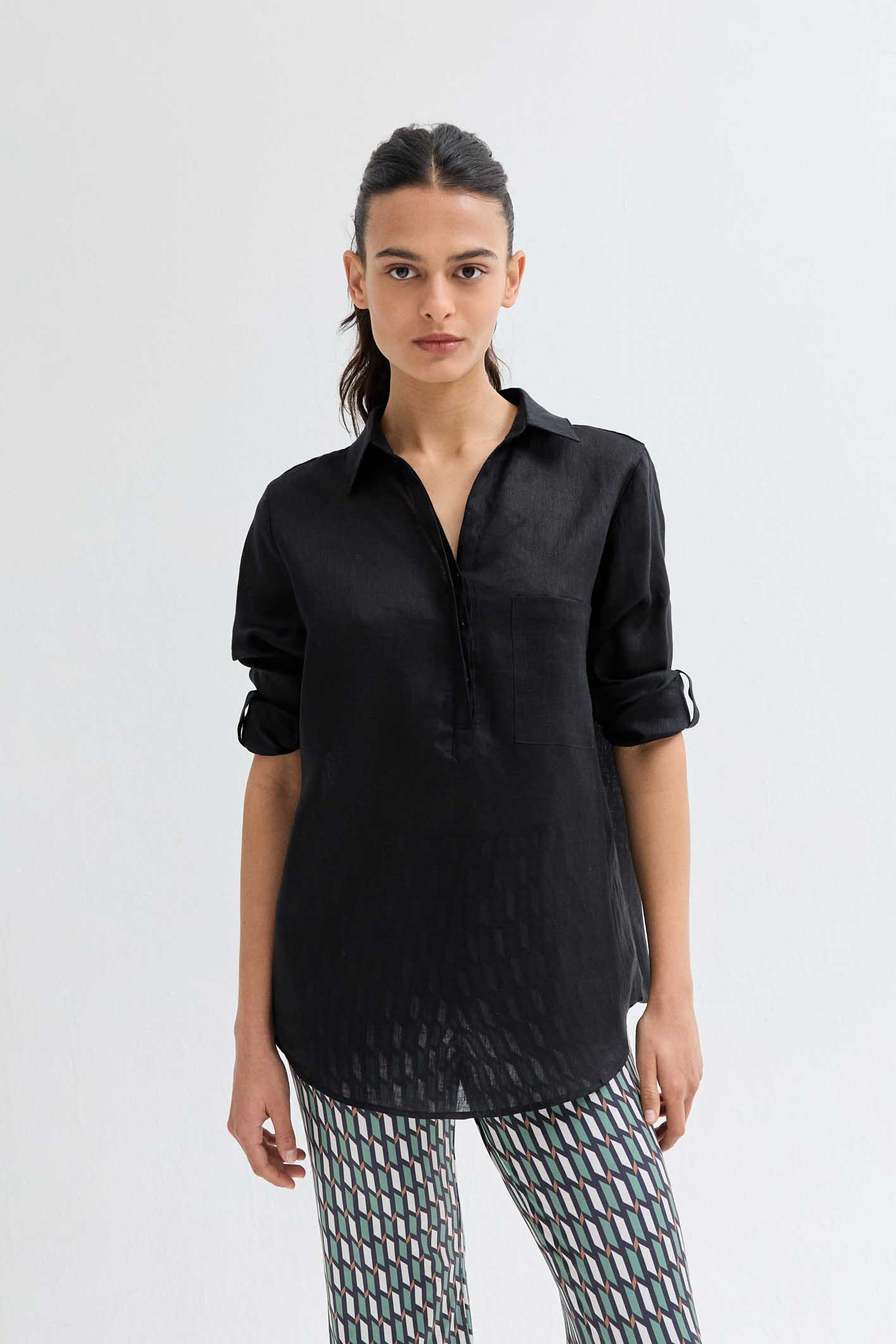 awada_blusa-de-lino_57-10-2024__picture-54066