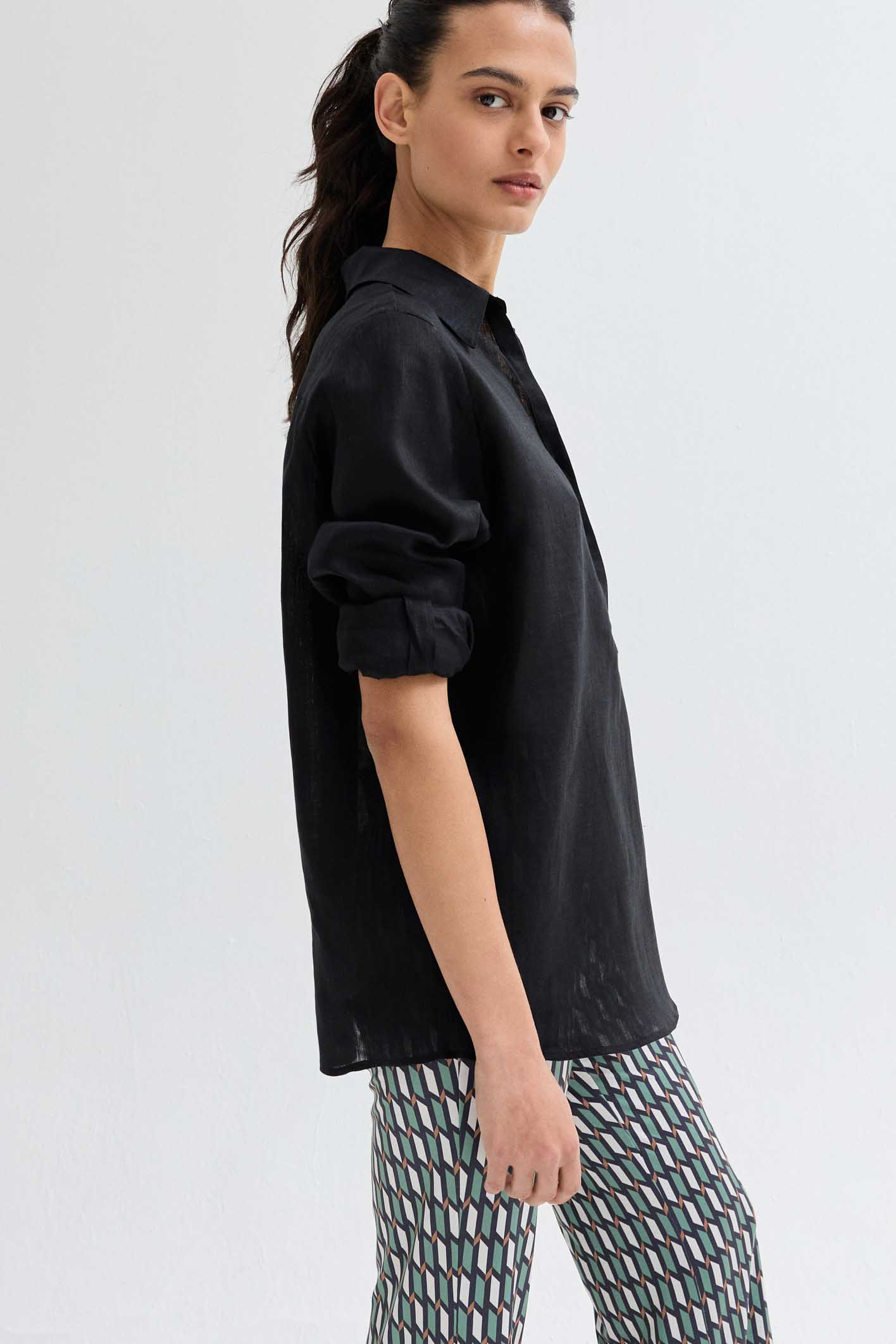 awada_blusa-de-lino_57-10-2024__picture-54067