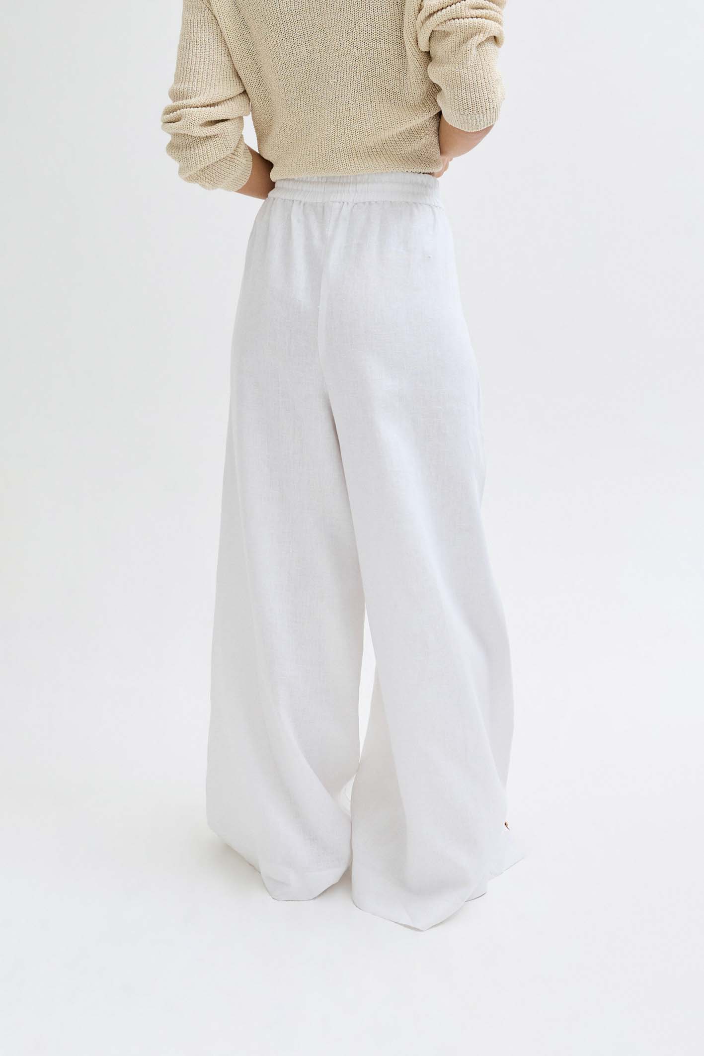 awada_pantalon-pijamero-lino_40-24-2024__picture-54350