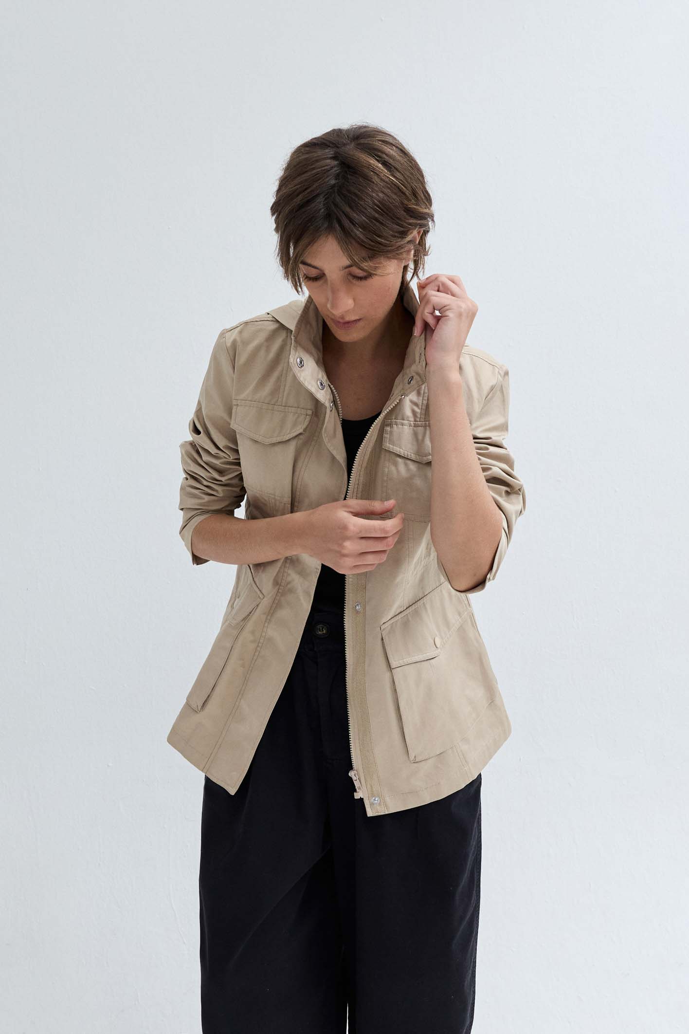 awada_campera-gabardina_51-27-2024__picture-54355