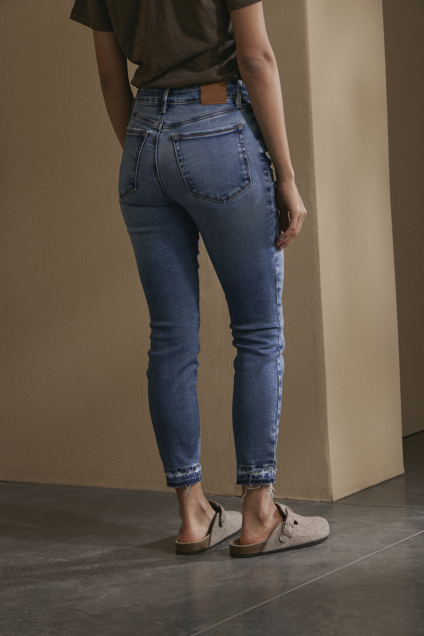 awada_jean-premium-slim-blue_21-26-2025__picture-57336